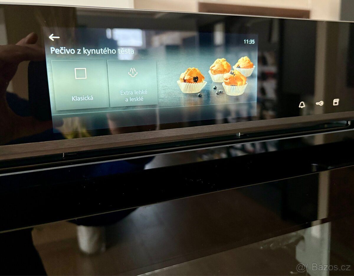 Nová parní trouba SIEMENS STUDIO HS958GDD1 s připojen vody - 9