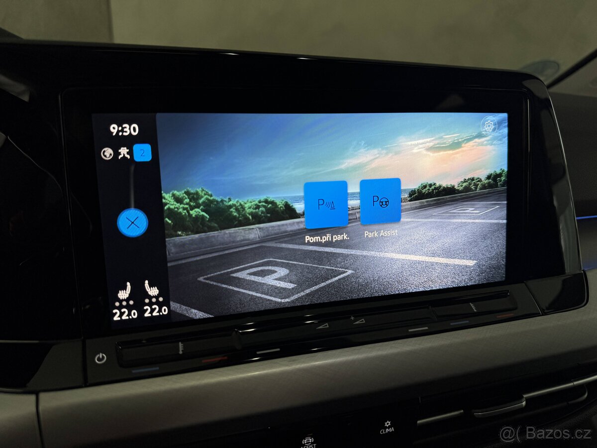 Volkswagen Golf 2.0TDi Life IQ Light Panorama Virtual - 9