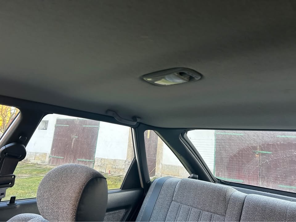 Toyota Corolla liftback E9, r.v. 1991_veterán - 9