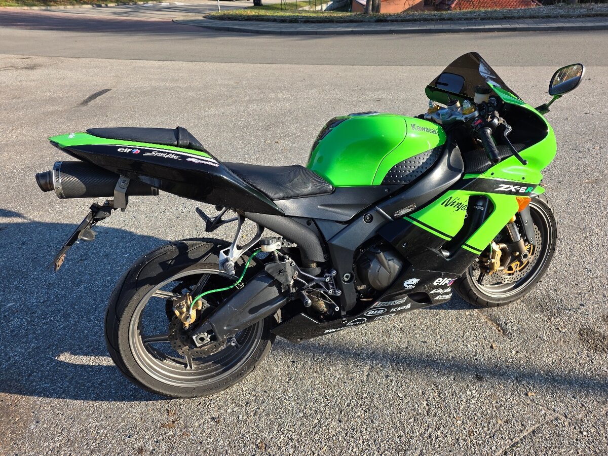 Kawasaki ZX6R Ninja - 9