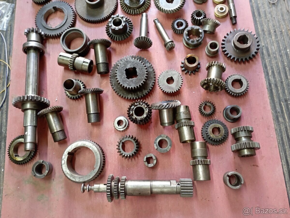 Díly frézky soustruhy - 9