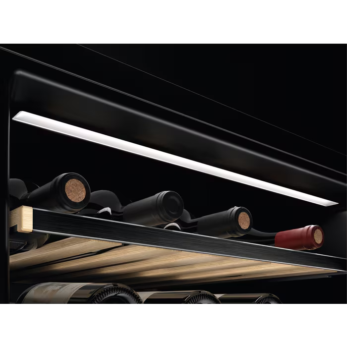 Vestavná vinotéka - nerozbalená - 9