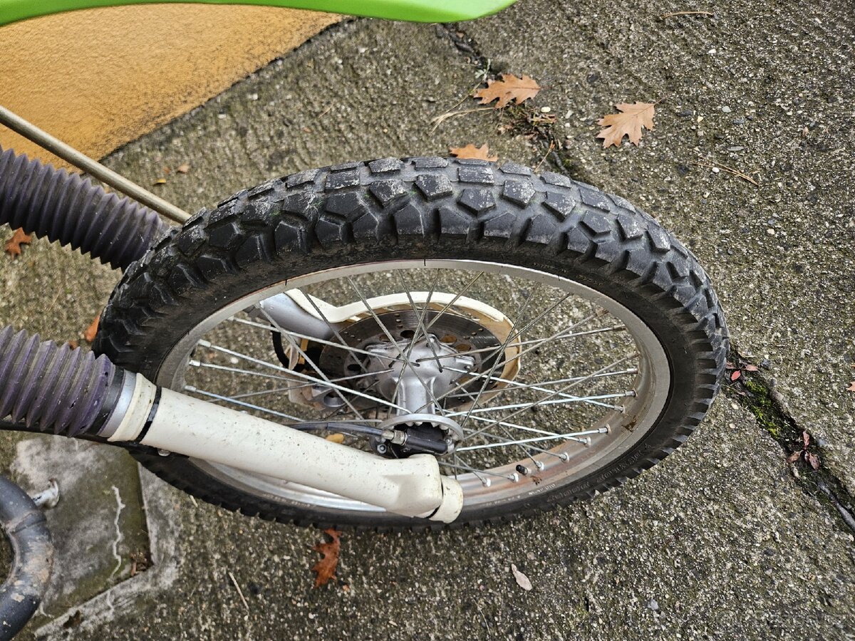 Kawasaki kmx 125 - 9