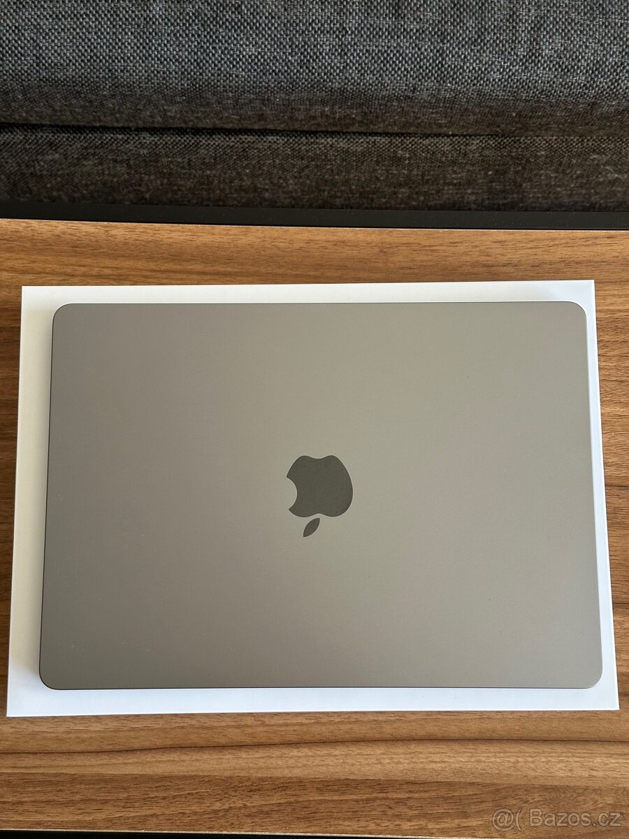 Apple MacBook Air 13" 2022, M2 8-Core 16GB/256GB Space Grey - 9