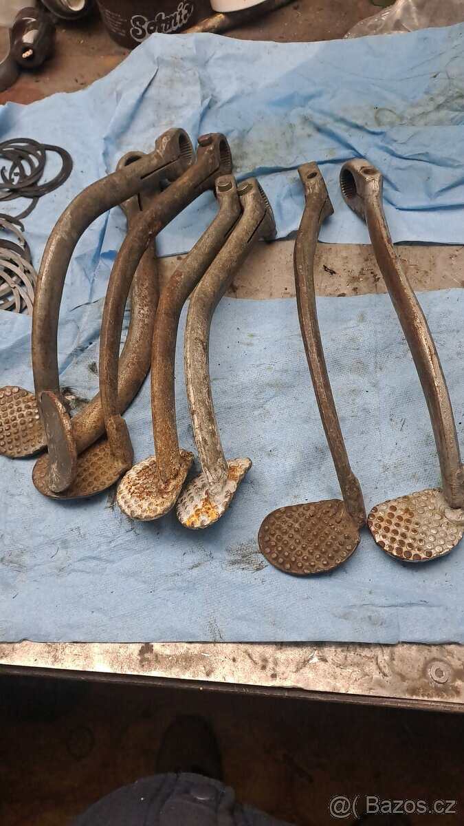 díly jawa 553 579 554 - 9