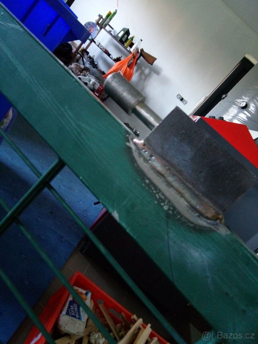 Branka,plot, pletivo, brána - 9