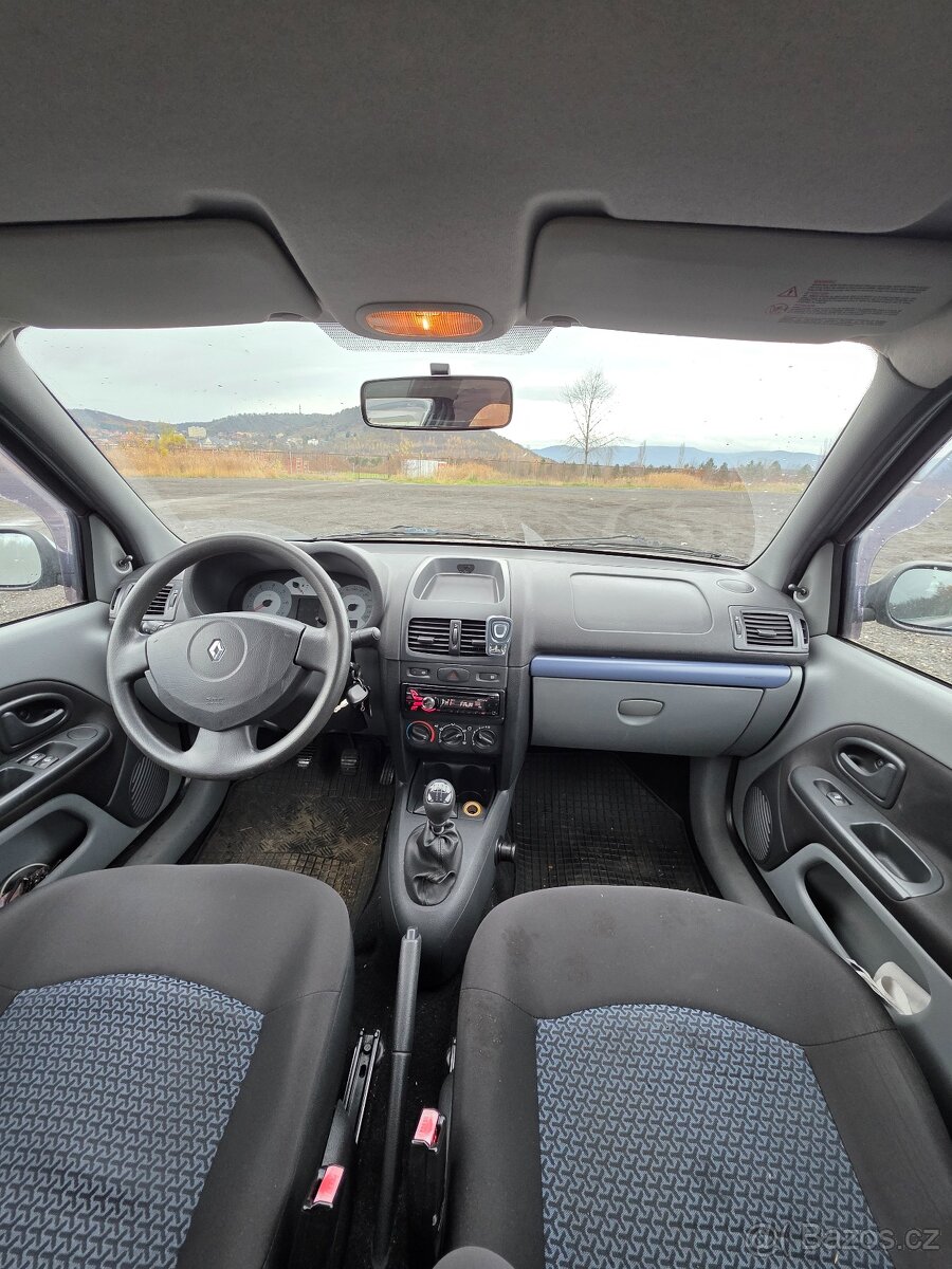 Prodám velmi zachovalý Renault Thalia 1,2i - 9