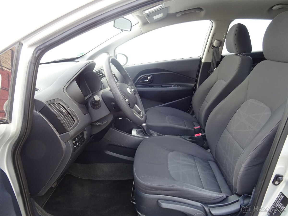 Kia Rio 1.2i,73tkm,s.kniha,klima,tažne,ESP - 9