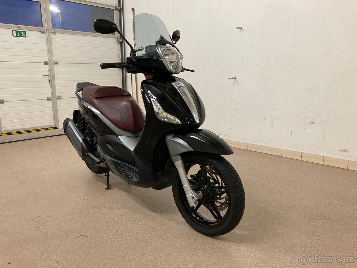 Piaggio Beverly 350i - 9