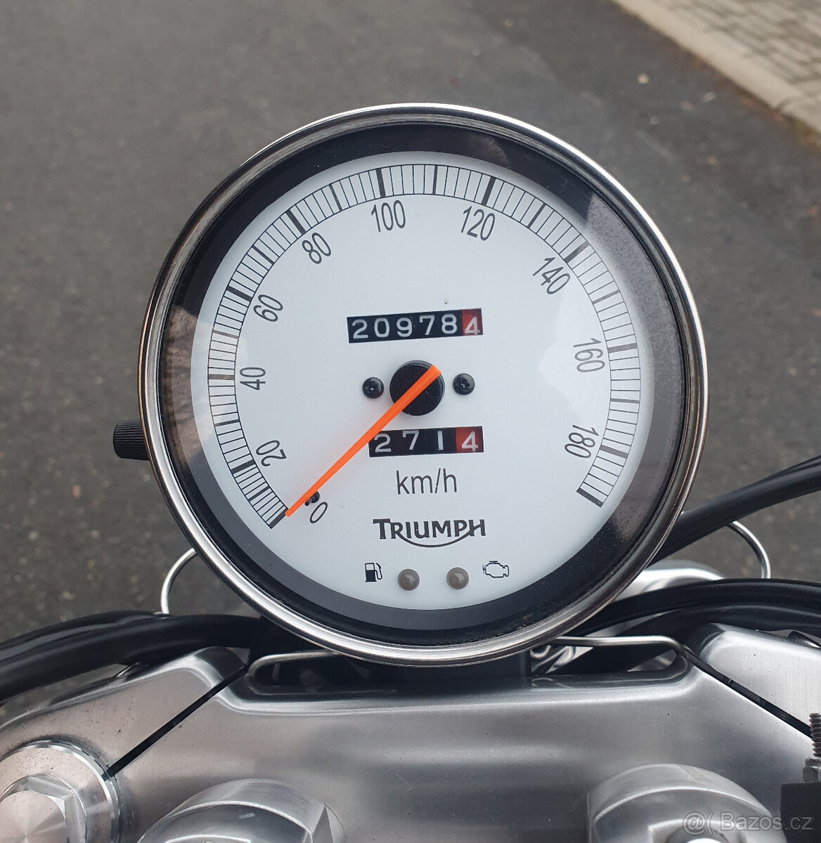 Triumph America 2008 EFI - 9