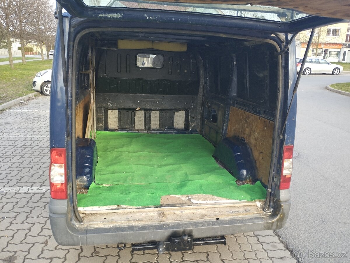 Ford Transit 2,2 TDCI - 9