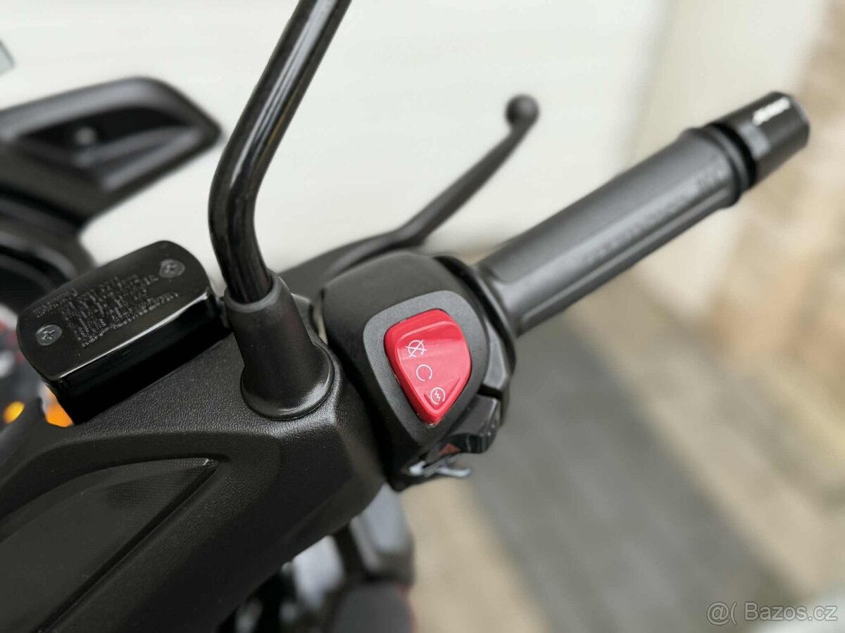 Yamaha X-Max 125 Tech MAX 2023 - 9