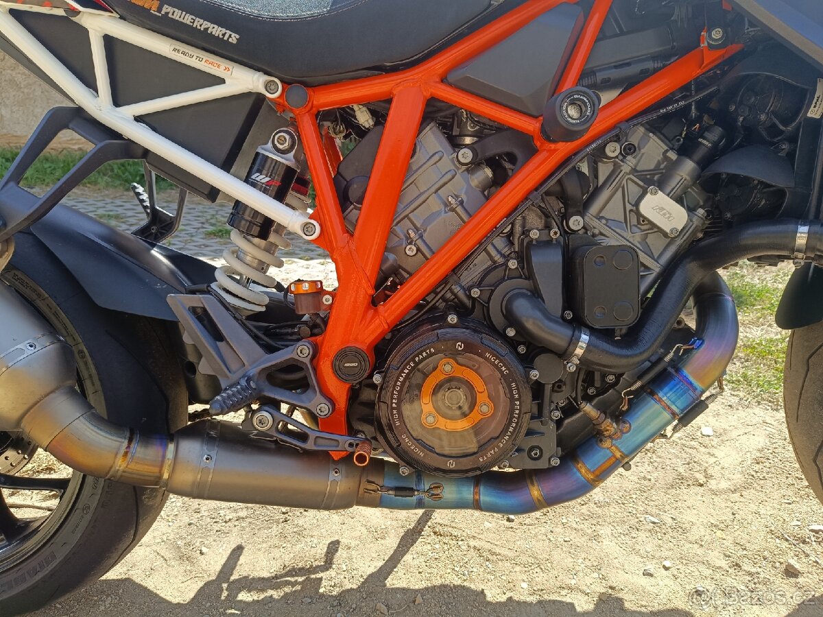 KTM Super Duke 1290 - 9