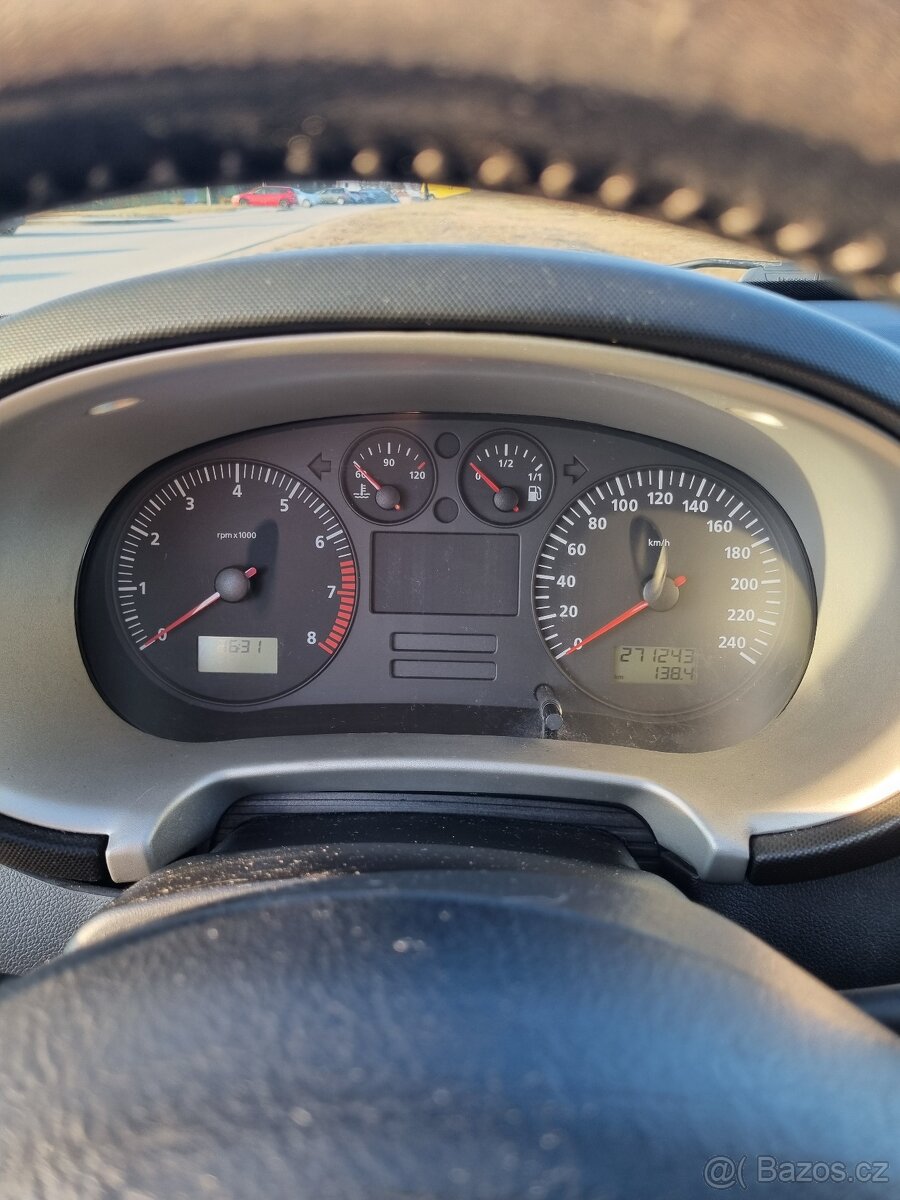 Seat Leon 1,6, 77 kW, 2004, tažné - 9