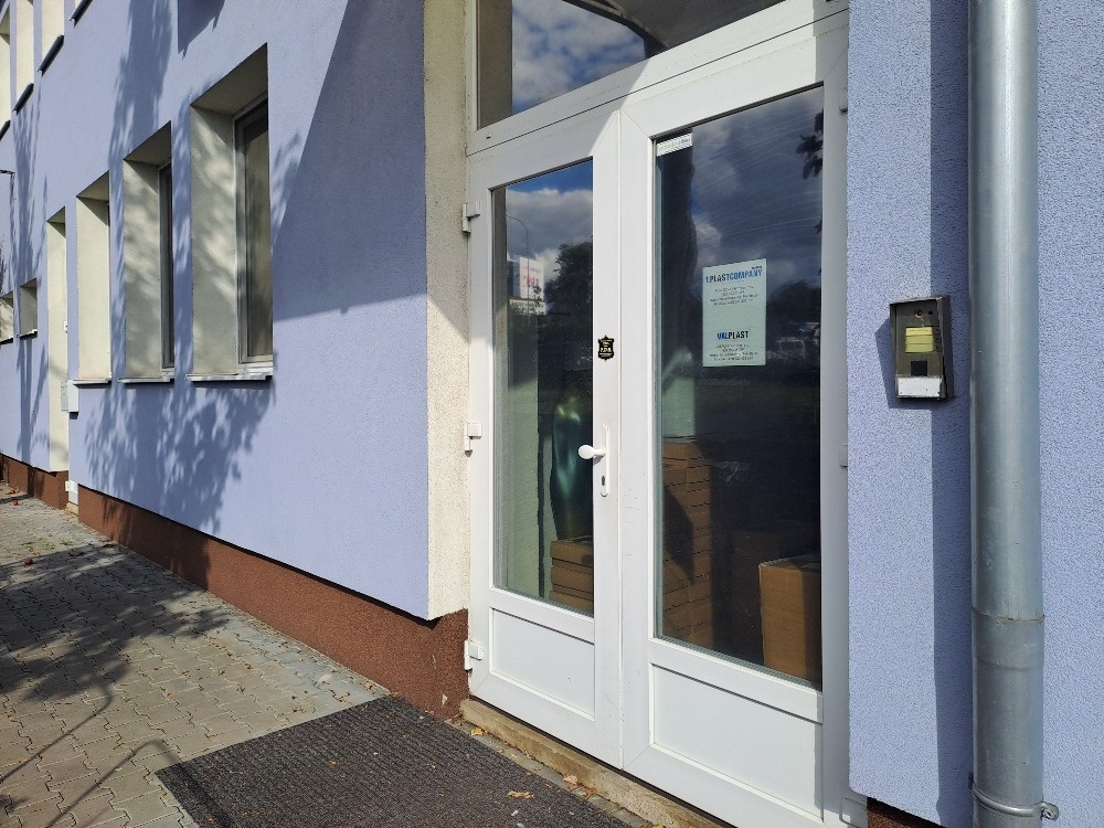 Kancel. od MAJITELE - 40 - 400 m2 -BRNO- ul. Bohunická - 9