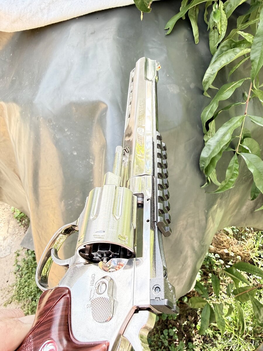 Airsoftový Revolver Night Hawk Super 8 - 9