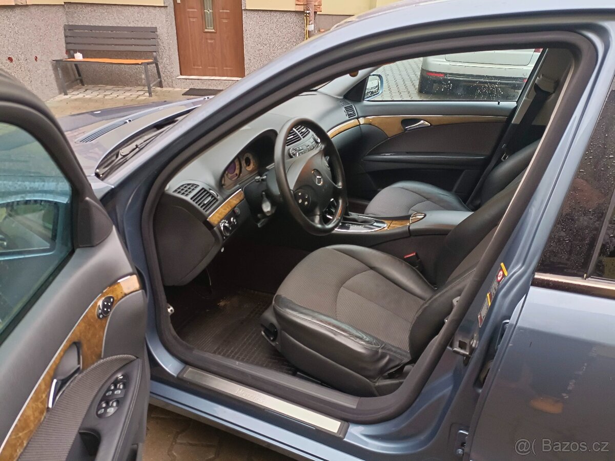 E 240 W211 Avantgarde automat Benz+LPG - 9