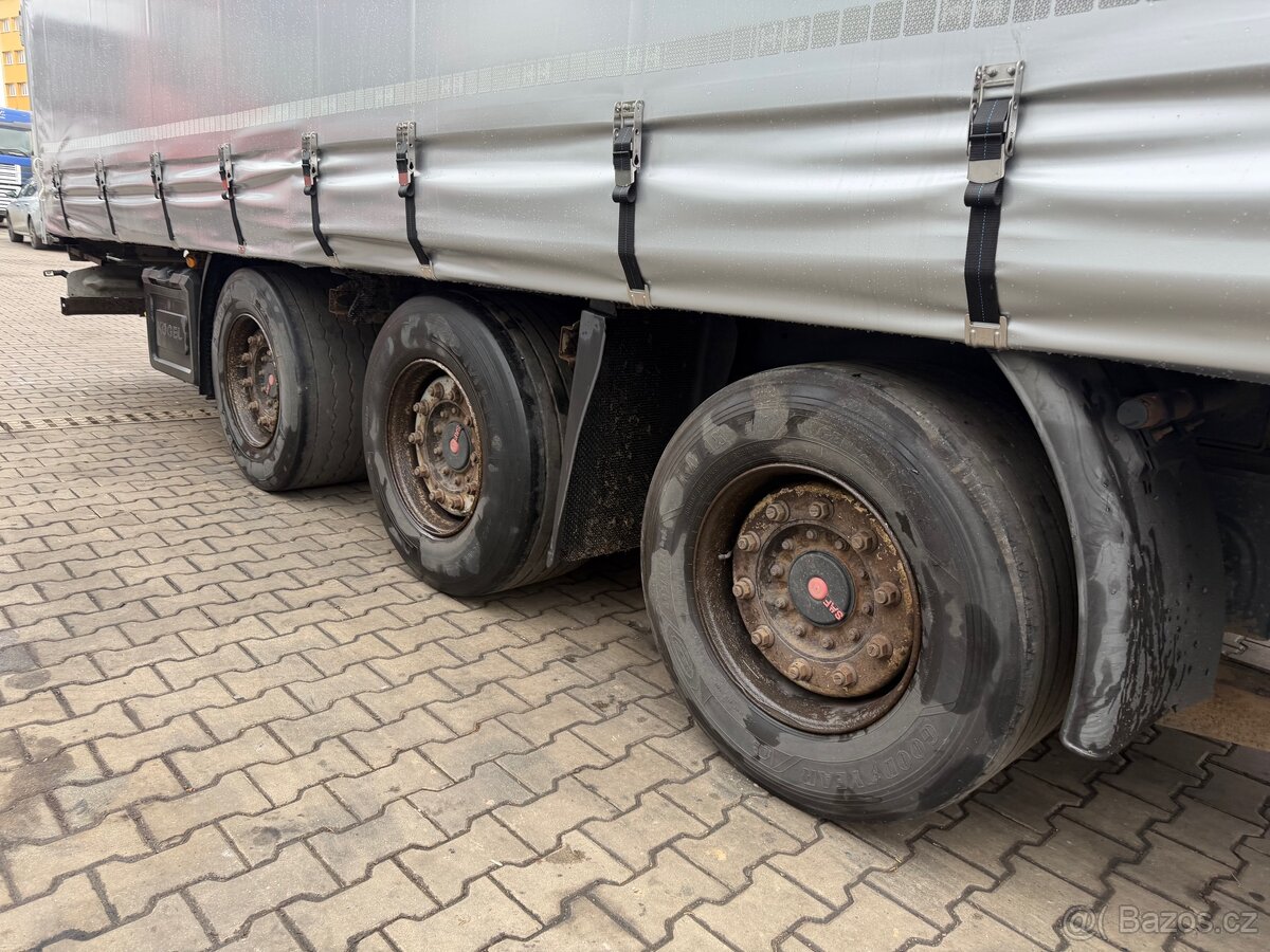 KOGEL LOWDECK SAF ZVEDACÍ NÁPRAVA NOVÉ PLACHTY - 9