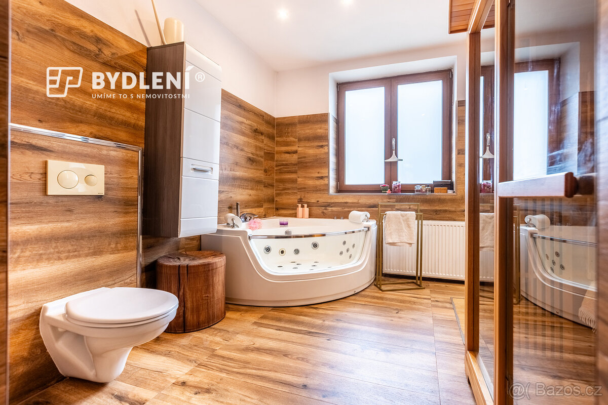 Prodej rodinného domu 339m² s pozemkem 3507m² - 9