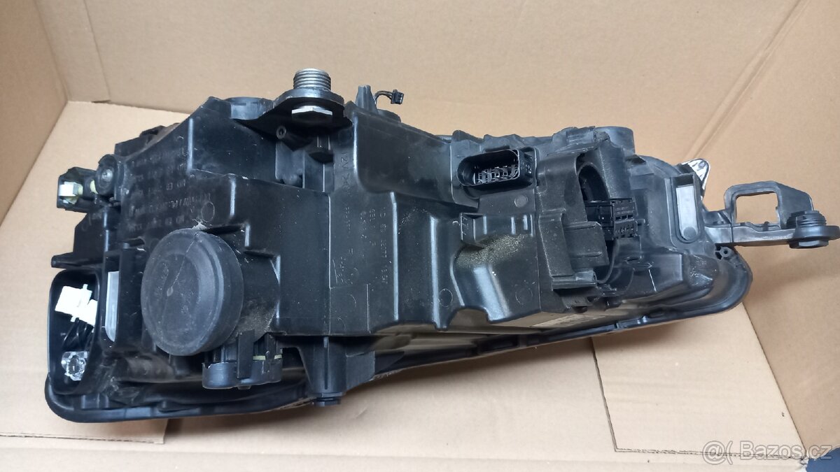 Pravý světlomet Škoda Scala - 9