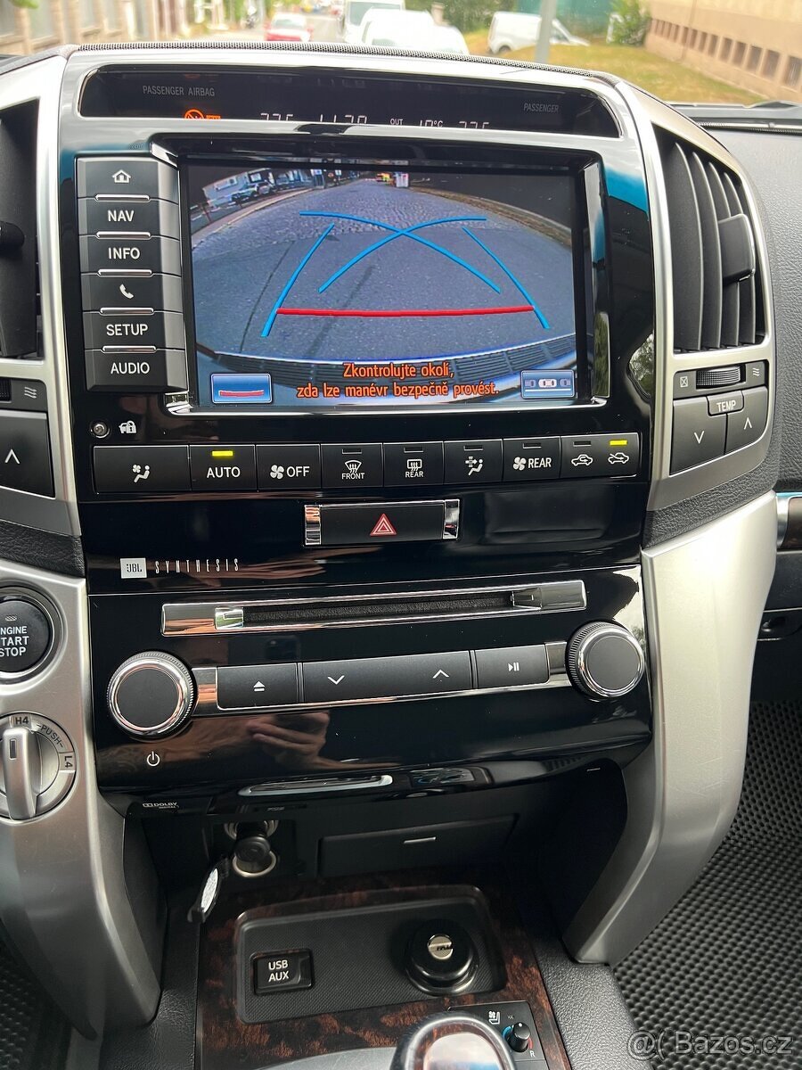 Toyota land cruiser V8 4x4 automat TOPSTAV 93 000km - 9