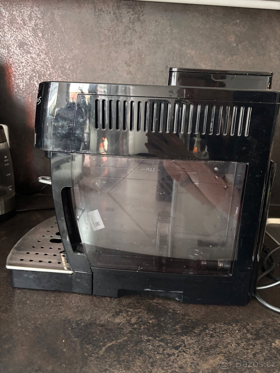 Kávovar DeLonghi Magnifica S - 9