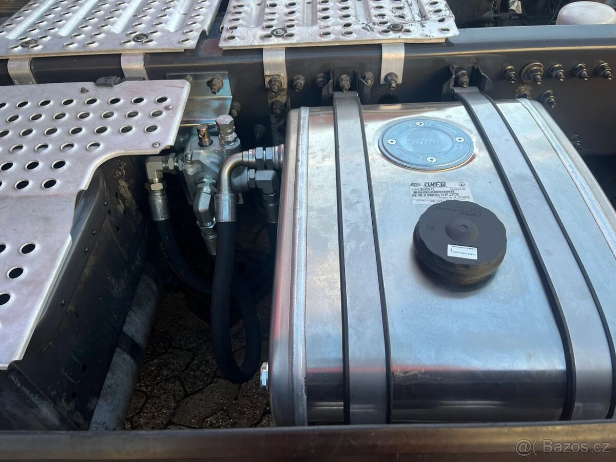 Volvo FH16 750 6x4 / Hydraulika / Full air - 9