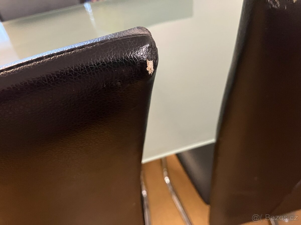 Jídelní stůl + 4 židle - 9