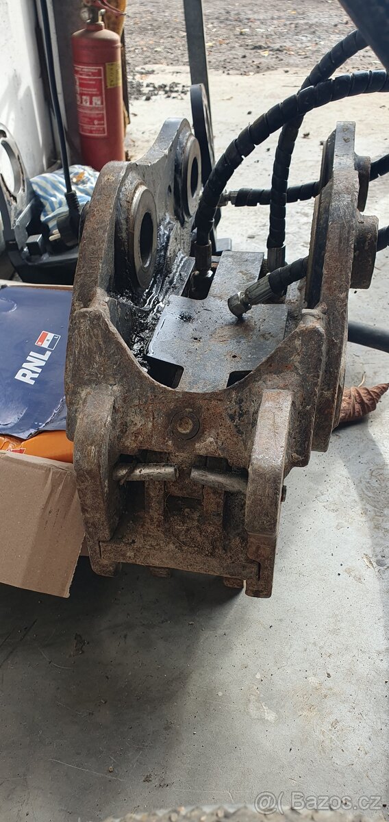 Hydraulický rychloupínač a lopaty , svahovka - 9