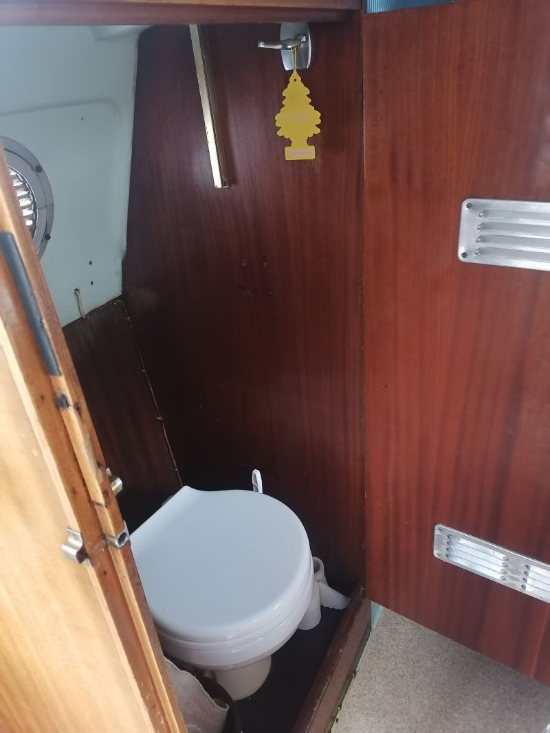 Kajutový člun Inter 630 - 9