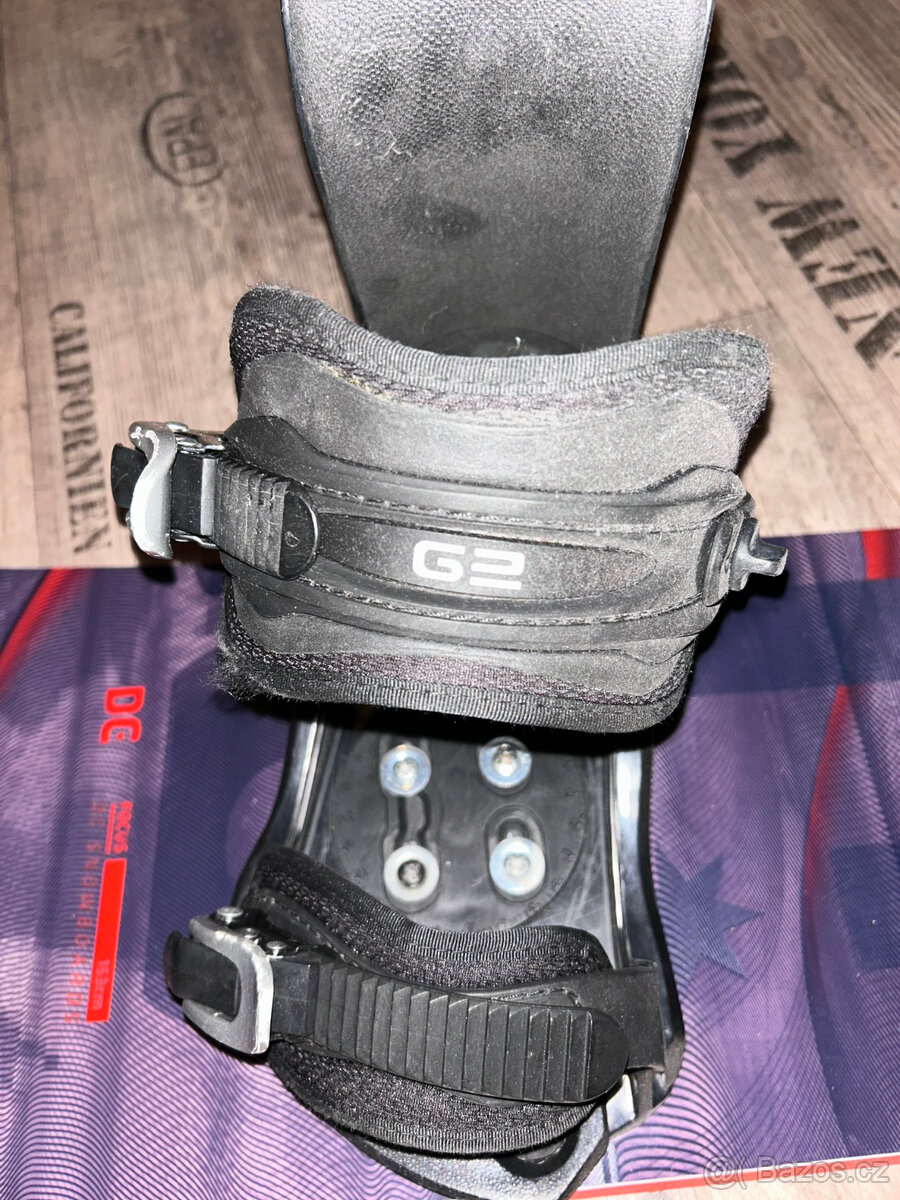 Prodám Snowboard zn. DC 153 cm - 9