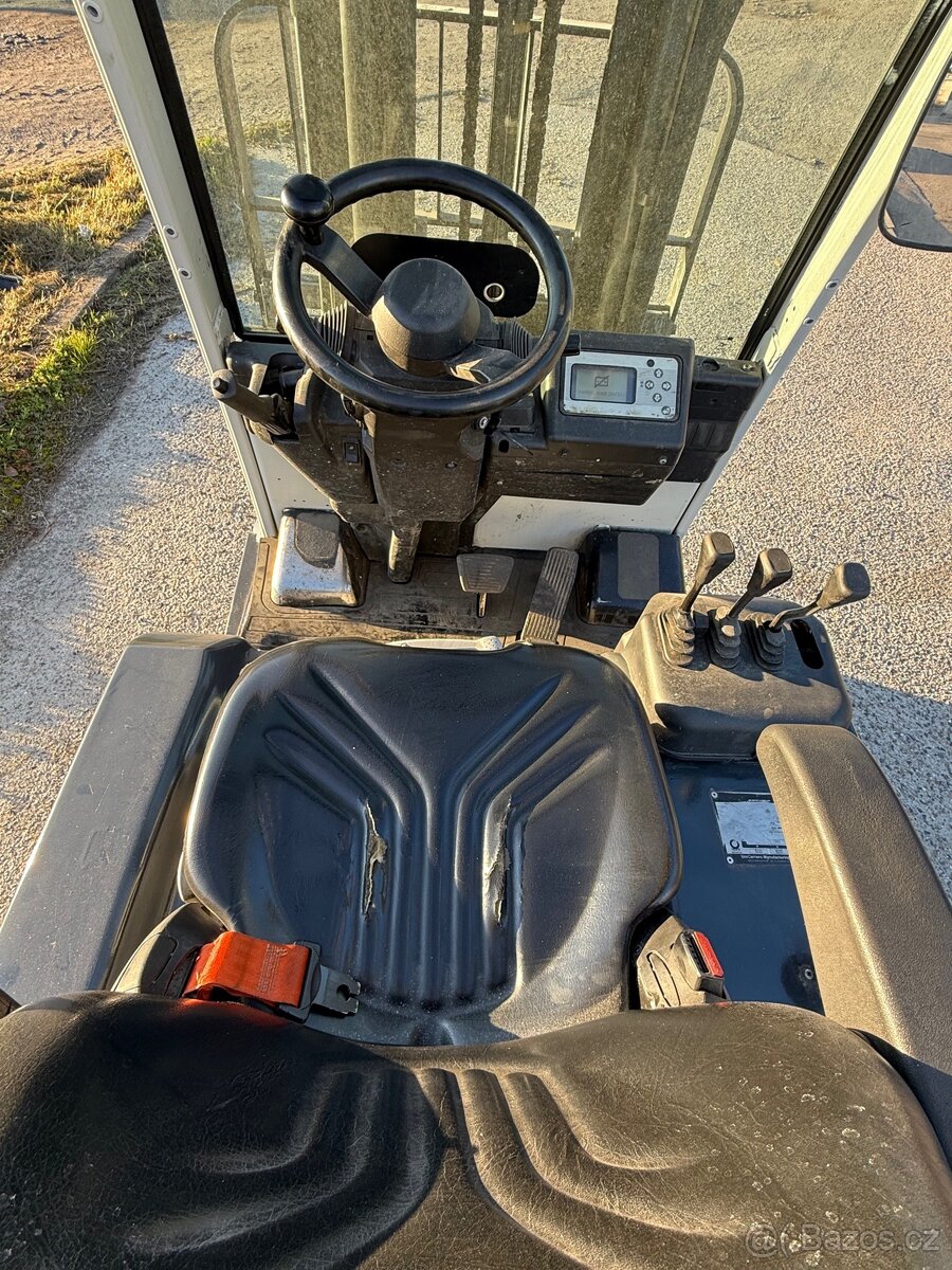 VZV Vysokozdvižný elektrický vozík Uniccarriers - Nissan 16 - 9