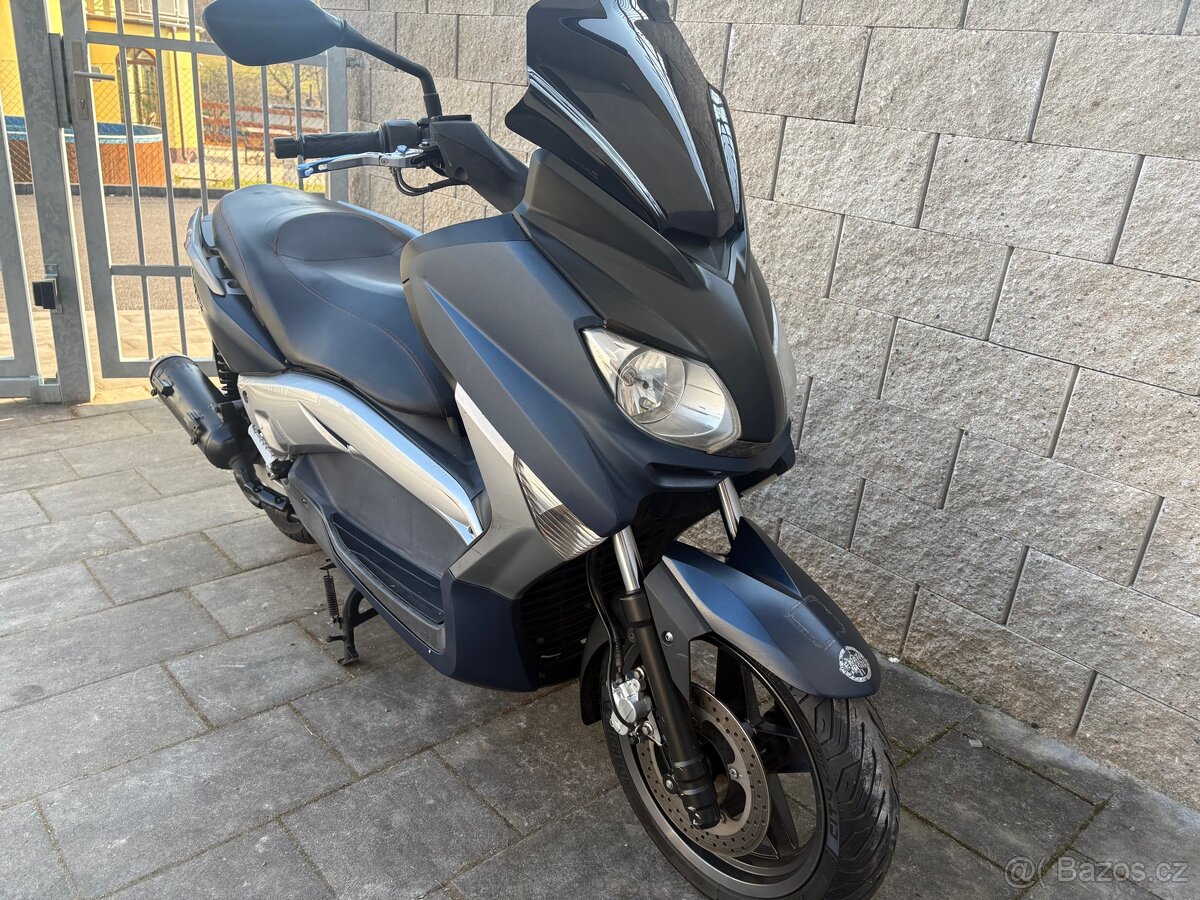 Yamaha x Max 125 2010 - 9