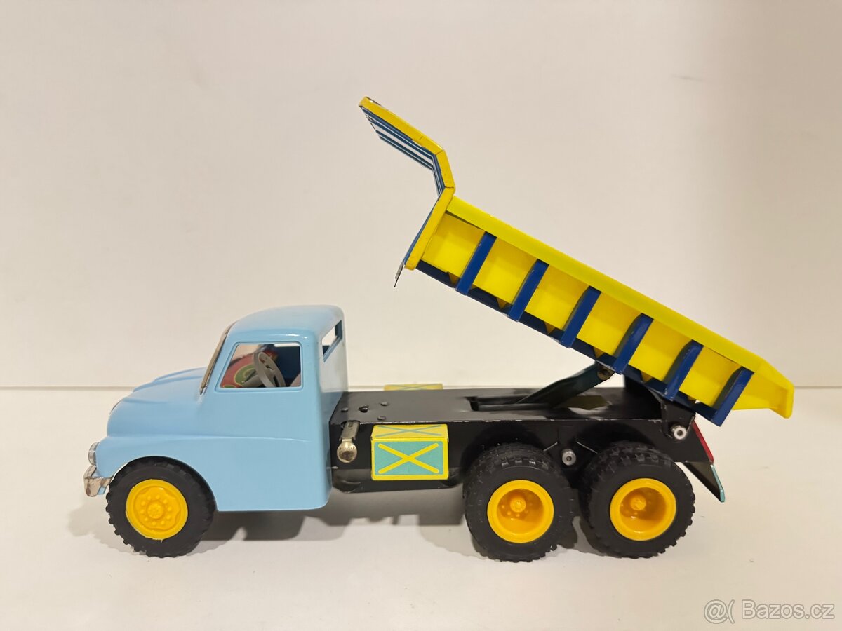 KDN - stará hračka - Tatra 138 - SKLAPEČKA - 9