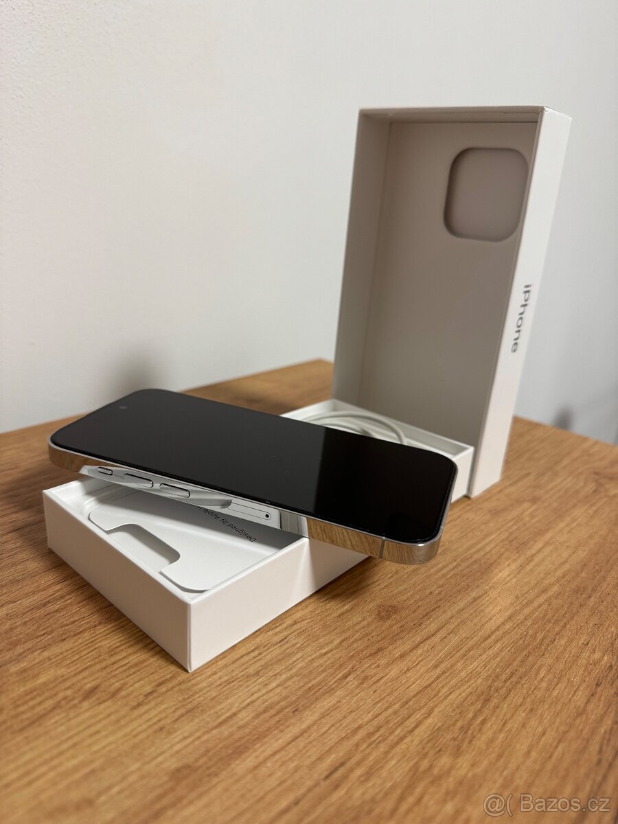 iPhone 14 Pro 128GB Stříbrná - 9