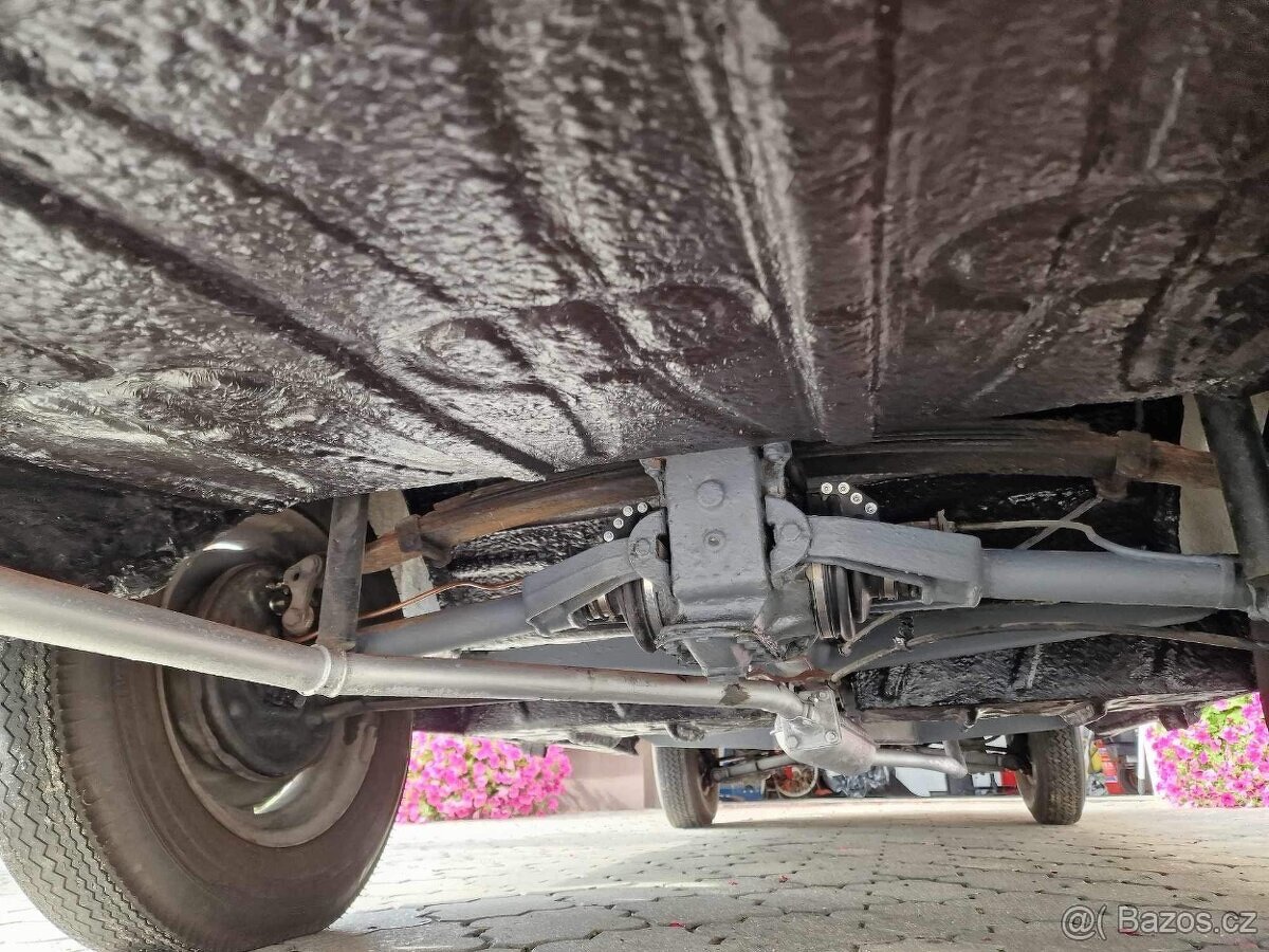 Zvažuji o prodeji. Škoda octavia 985 spartak . - 9