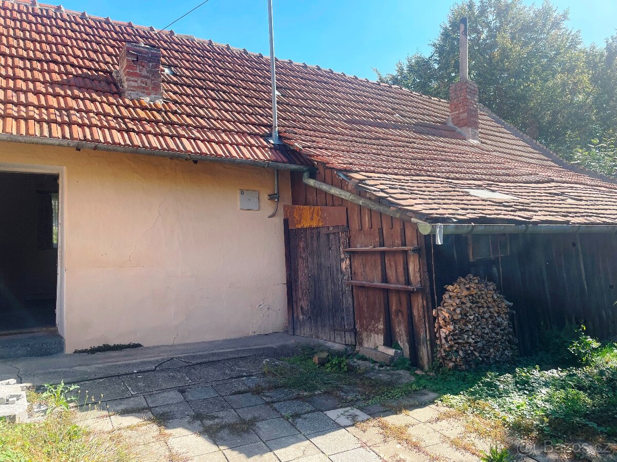 Rod. dům 2+1 UHERSKÝ BROD - ÚJEZDEC - 9