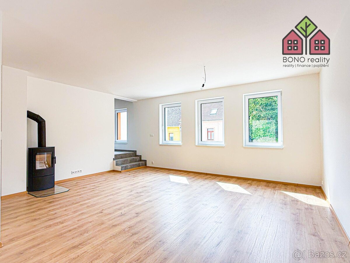 RD, dispozice 4+kk, plocha 160 m2, novostavba, garáž, zahrad - 9