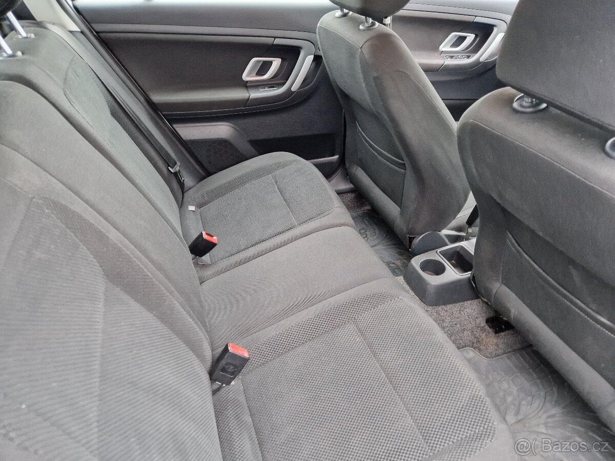 Škoda Fabia 1.4 16V benzin 63 kw - původ ČR - top výbava - 9