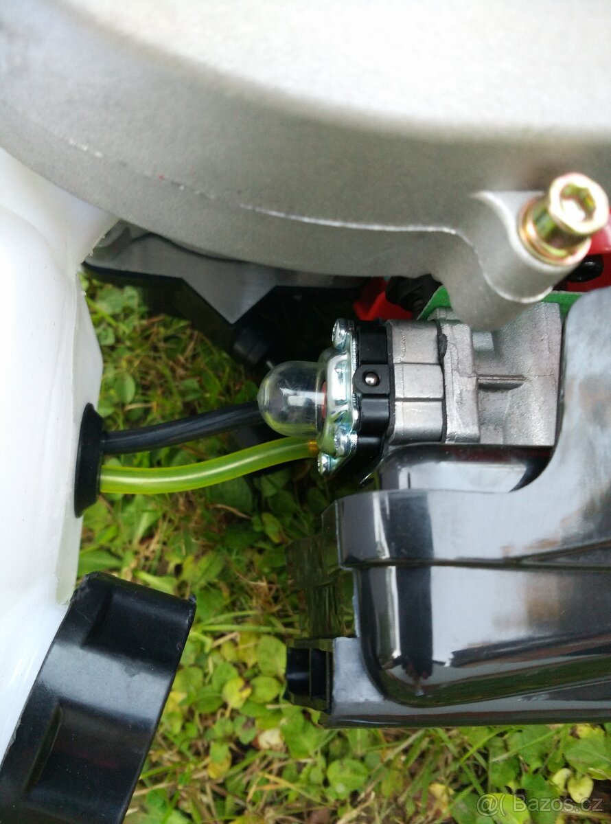 Motor do koloběžek a křovinořezů lodních motorů - 9