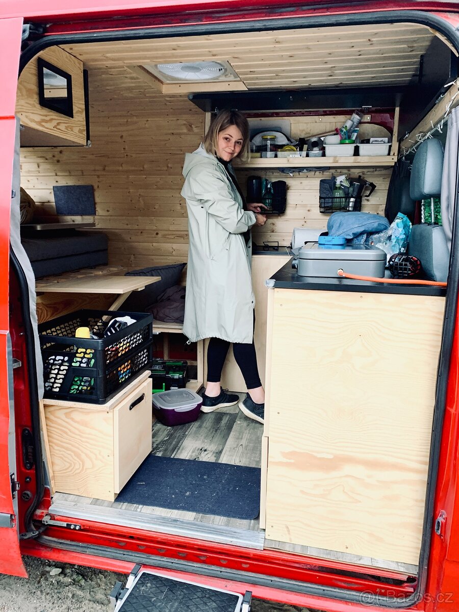 Obytná dodávka - Ford Transit L2H2 - 9