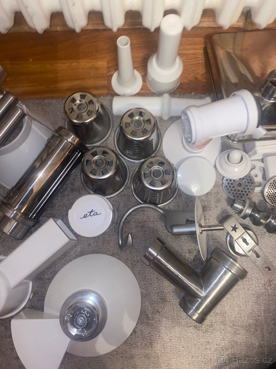 Kuchyňský robot - 9