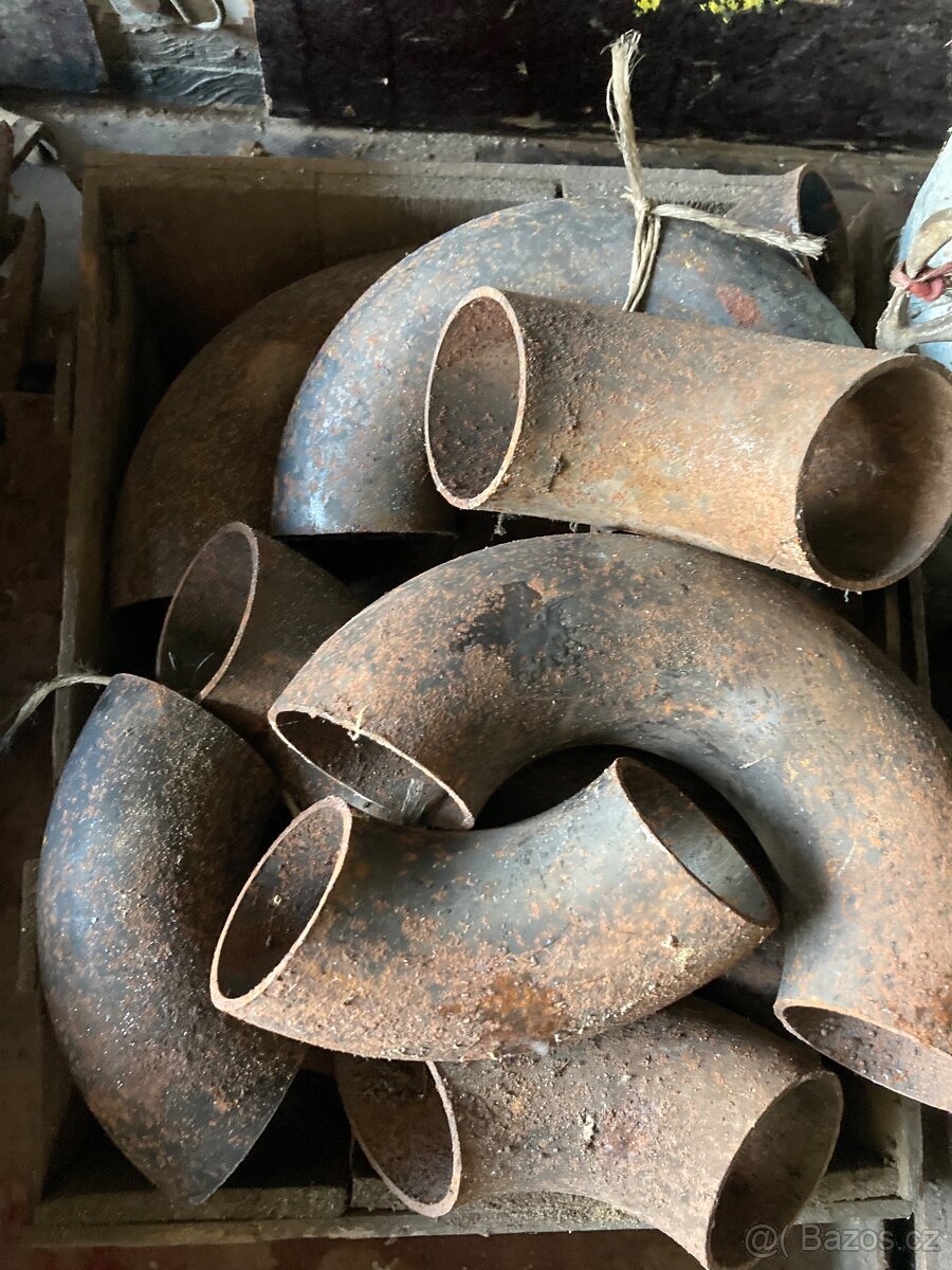 MOSAZNÉ KOHOUTY A MĚDĚNÁ KOLÍNKA - 9