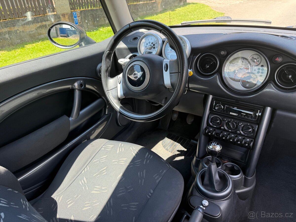 Mini ONE , 1,6i , 66kW 130tis.km - 9