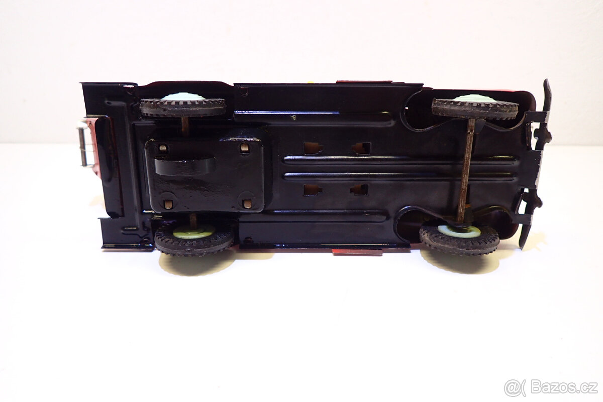 Hasičské Auto na setrvačník- staré Hračky - 9