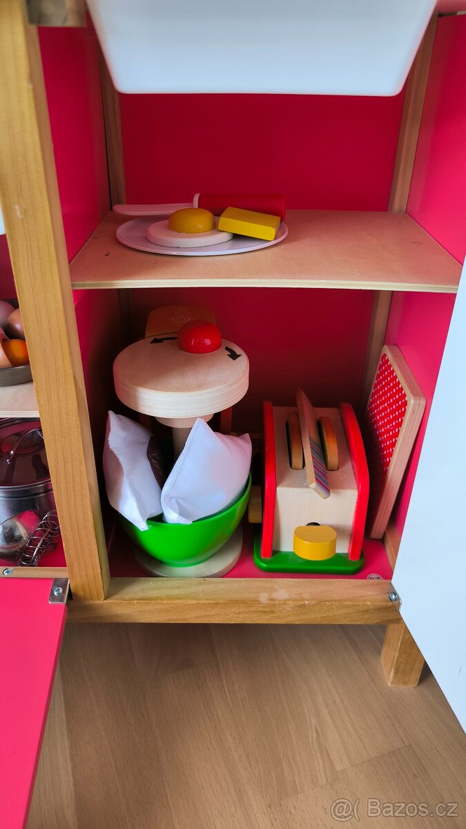 Dětská dřevěná kuchyňka s příslušenstvím - 9