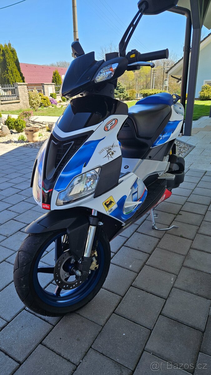 Aprillia - 9