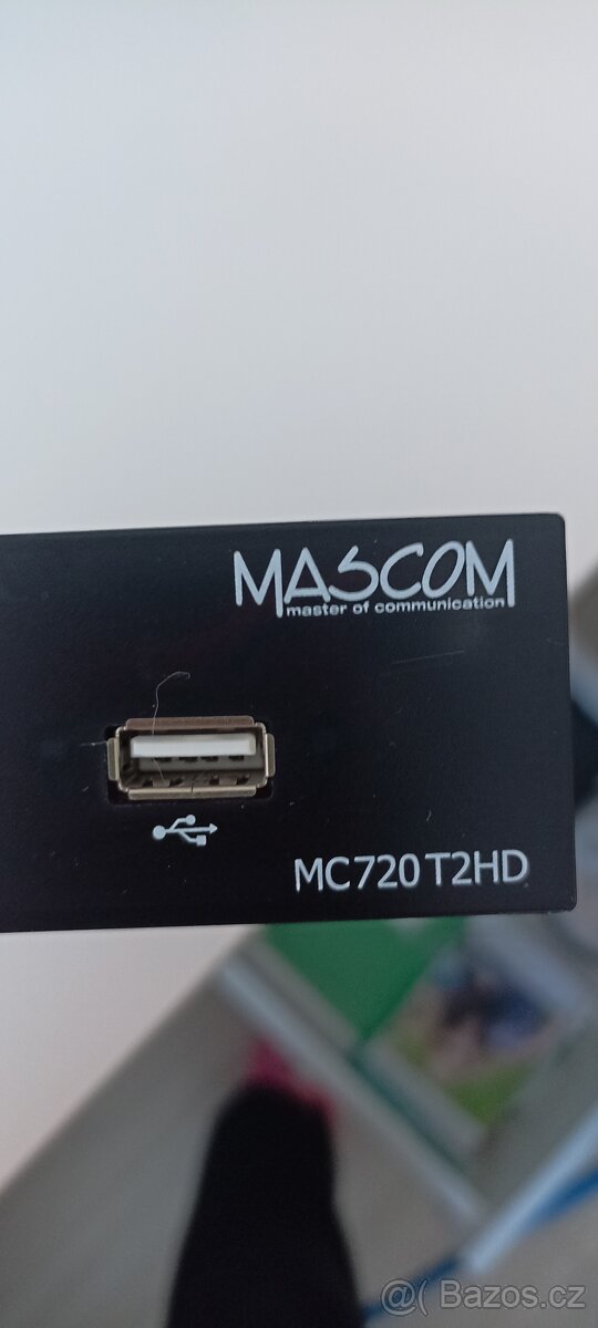 Televize Samsung úhlopříčka 81 - 9