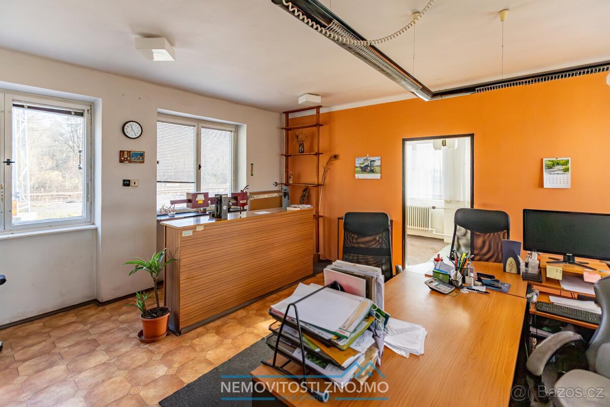 Prodej komerčního objektu v průmyslové zóně, v obci Šumná u - 9