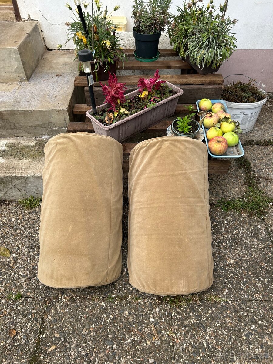 Rozkládací pohovka a matrace - 9